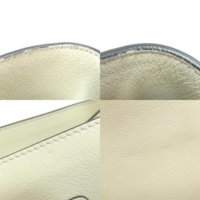 プラダ トートバッグ ロゴ金具