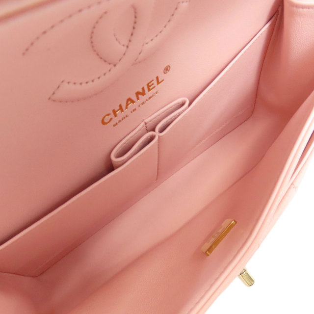 シャネル ショルダーバッグ マトラッセ ダブルフラップ ゴールド金具