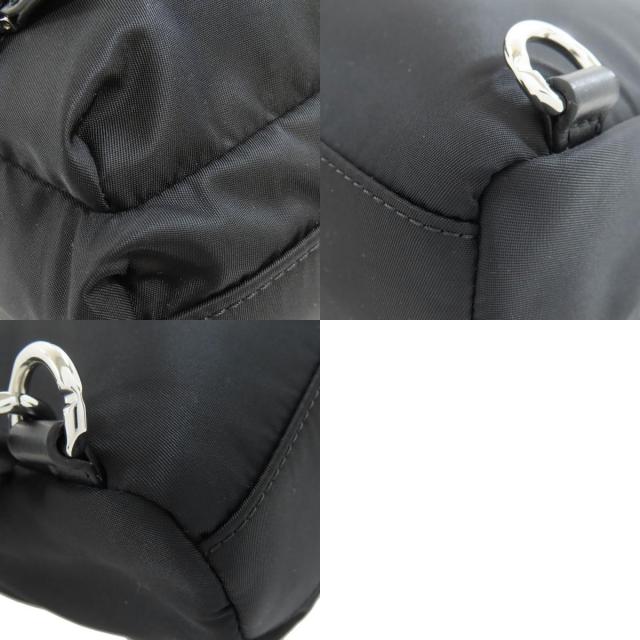 GIVENCHY ジバンシー ロゴ ボディバッグ ナイロン素材 レディース