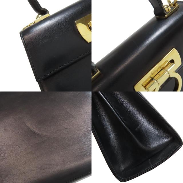 Salvatore Ferragamo サルヴァトーレフェラガモ ガンチーニ金具