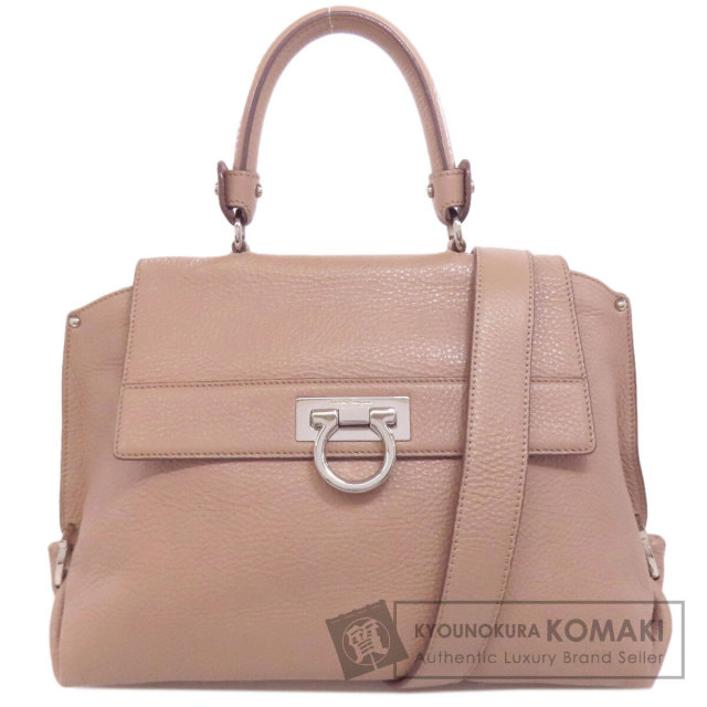 Salvatore Ferragamo サルヴァトーレフェラガモ ソフィア ガンチーニ  