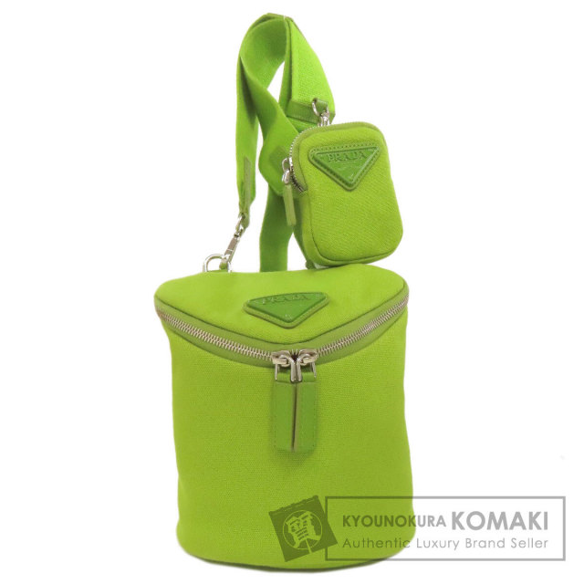 プラダ ショルダーバッグ ロゴ