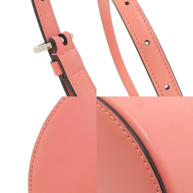 Salvatore Ferragamo サルヴァトーレフェラガモ トリフォリオ  