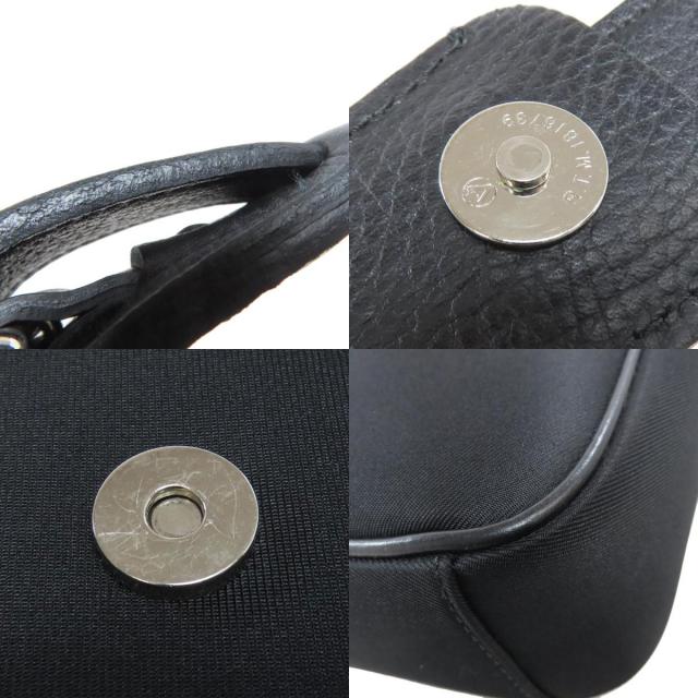 バーバリー ナイロン ショルダーバッグ ノバチェック ブラック 斜めがけ可 BURBERRY バーバリー ノバチェック ショルダーバッグ ナイロン