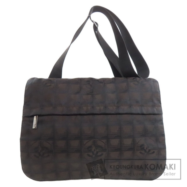 CHANEL ブラック トラベルライン ショルダーバッグ CHANEL シャネル ニュートラベルライン ショルダーバッグ ナイロン