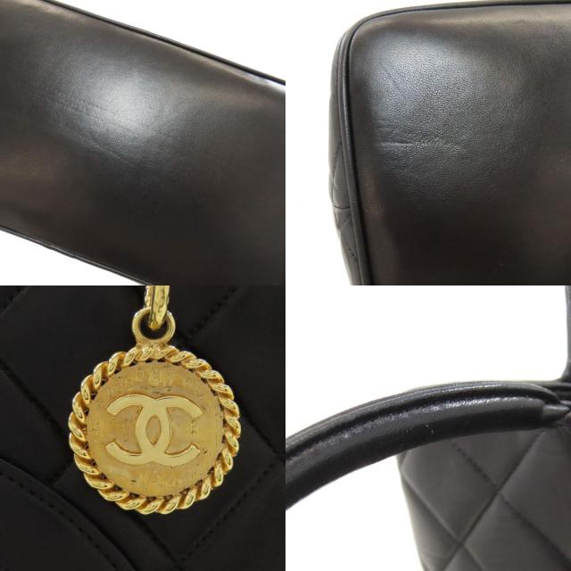 シャネル トートバッグ 復刻トート ゴールド金具