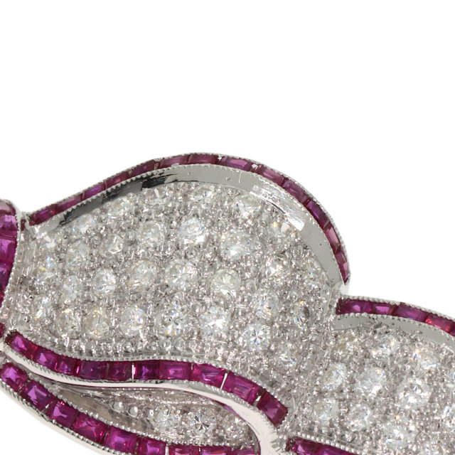 ハリーウィンストン ブローチ リボン ルビー ダイヤモンド