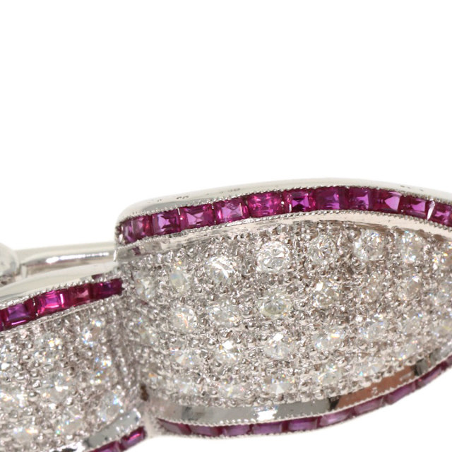 ハリーウィンストン ブローチ リボン ルビー ダイヤモンド