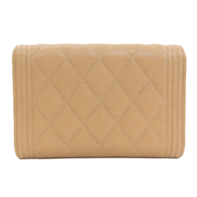 CHANEL シャネル A84385 ボーイシャネル ゴールド金具 二つ折り財布（小銭入れあり） グレインド カーフスキン レディース [中古] CHANEL シャネル A84385 ボーイシャネル ゴールド金具 二つ折り財布