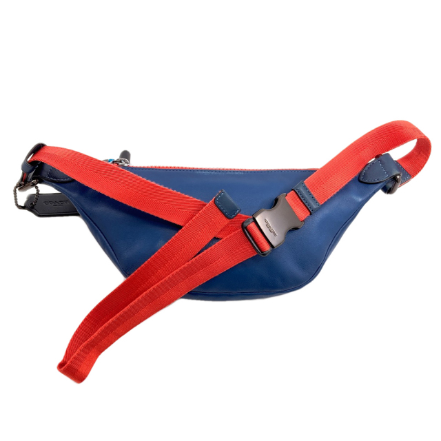 コーチ ボディバッグ ロゴ