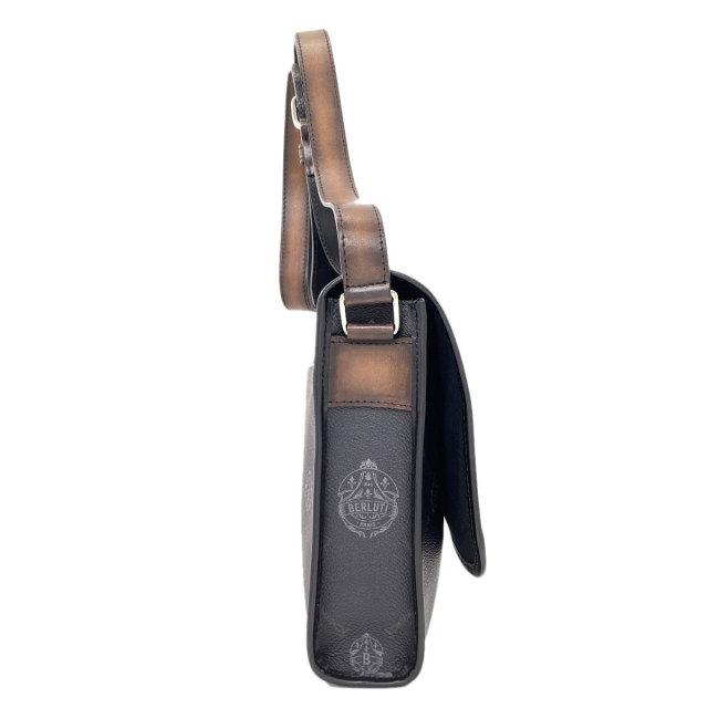 Berluti ベルルッティ ロゴ ショルダーバッグ PVC レディース [中古] Berluti ベルルッティ ロゴ ショルダーバッグ PVC レディース [中古