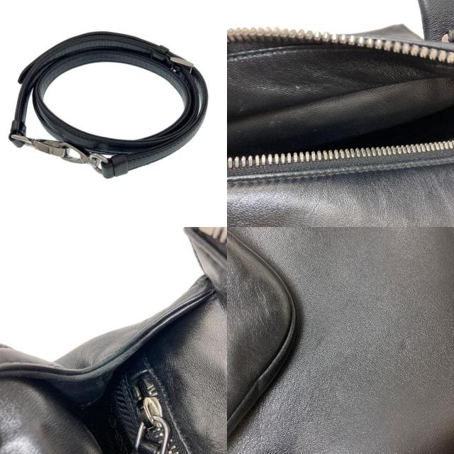 プラダ ハンドバッグ ロゴ金具