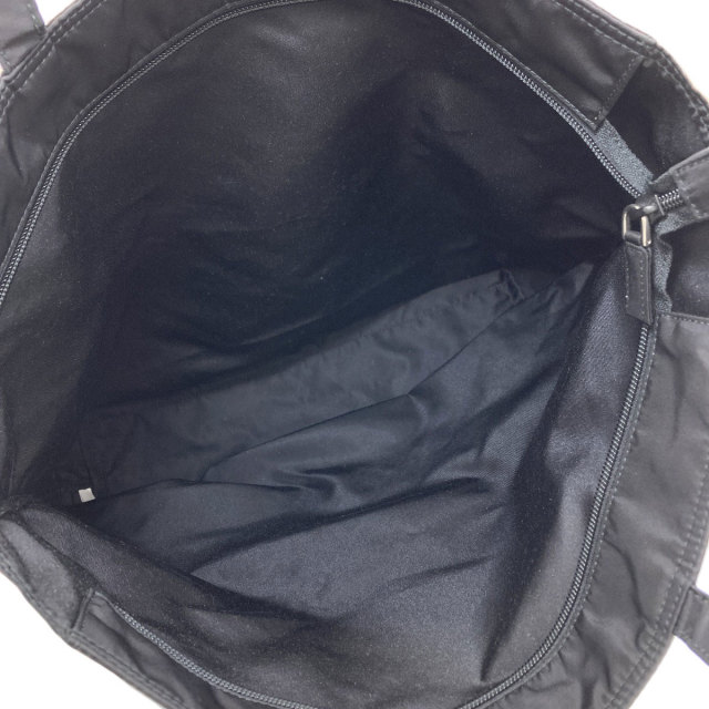 プラダ ハンドバッグ ロゴ金具