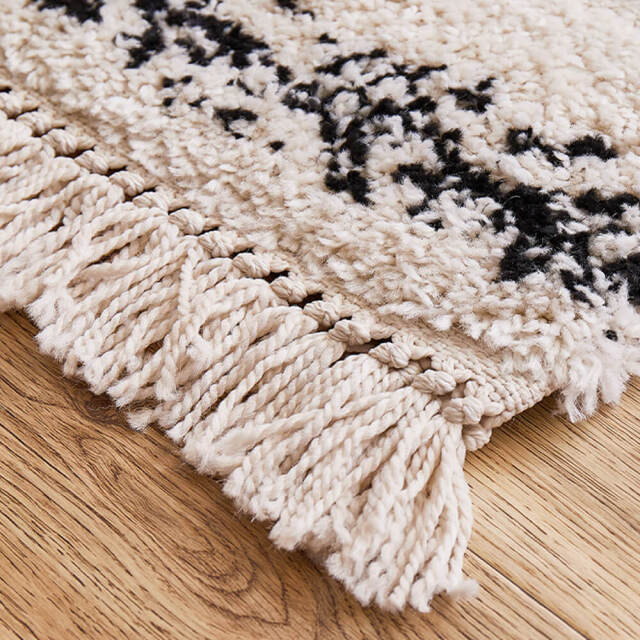 Wari（ワーリ） ウィルトン織ベニワレン風ラグマット  135cm×190cm