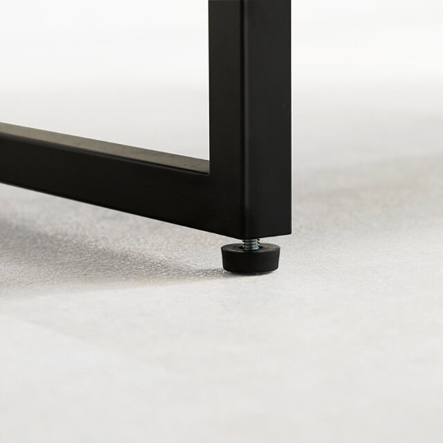 Isora (イゾラ) テーブル