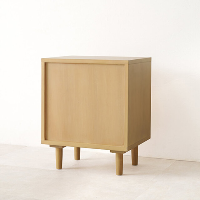 サイドテーブル