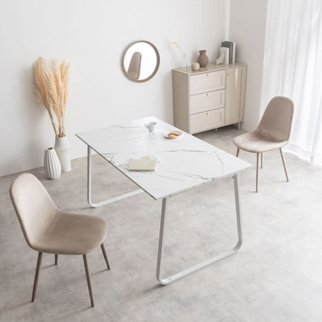 ダイニングテーブル