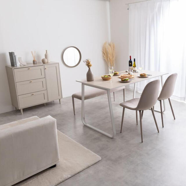 ダイニングテーブル