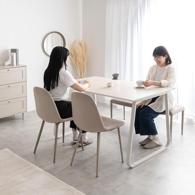 ダイニングテーブル