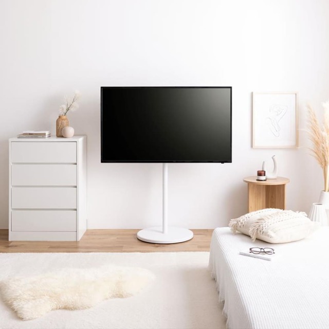 キャスター付きテレビスタンド