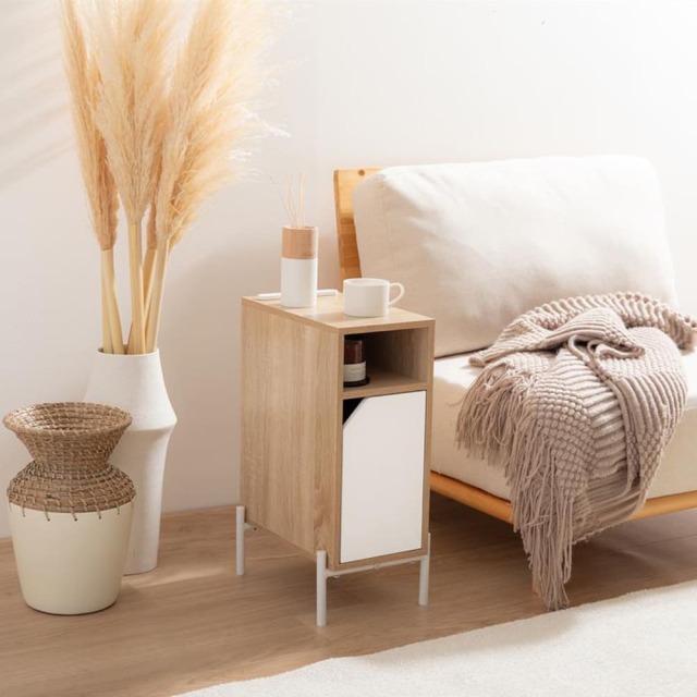 サイドテーブル