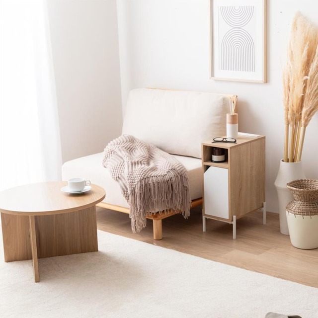 サイドテーブル