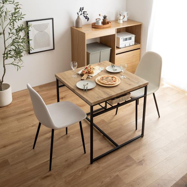 ダイニングテーブル