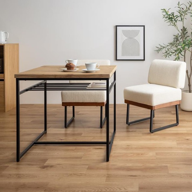 ダイニングテーブル