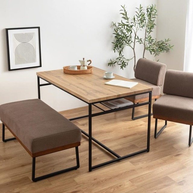 ダイニングテーブル