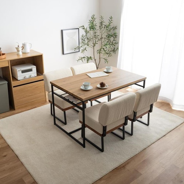 ダイニングテーブル