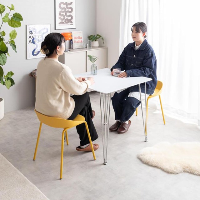 ダイニングテーブル