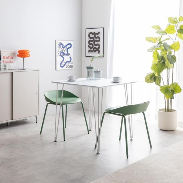 ダイニングテーブル