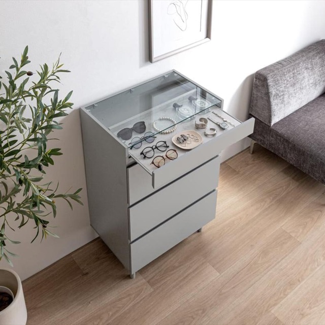 ショーケース付きチェスト