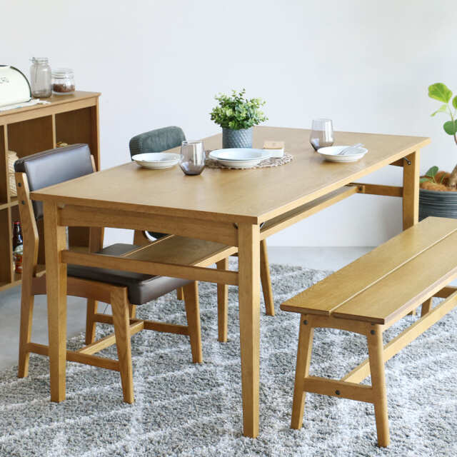 ダイニングテーブル