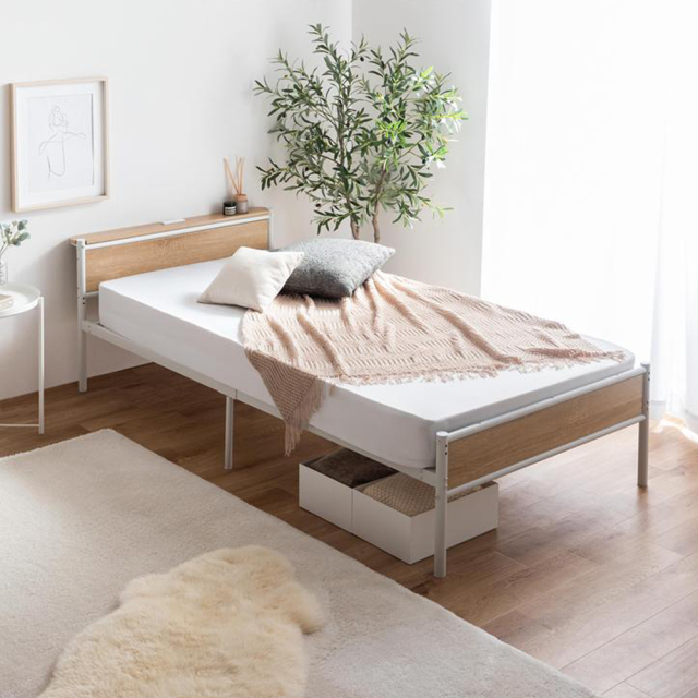 Charme(シャルム) コンセント&宮棚付きパイプベッド シングルサイズ