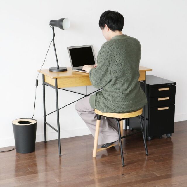 スツール