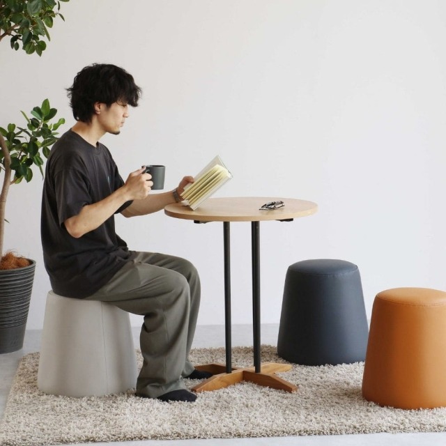 スツール