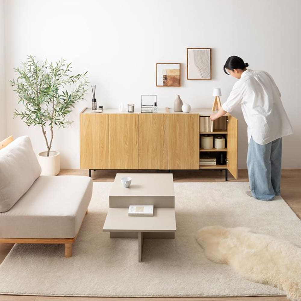 ミニマルなサイドボード