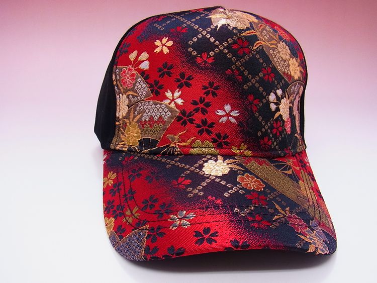【日本のおみやげ】◆和風キャップ【金襴扇面華ぼかし/赤】
