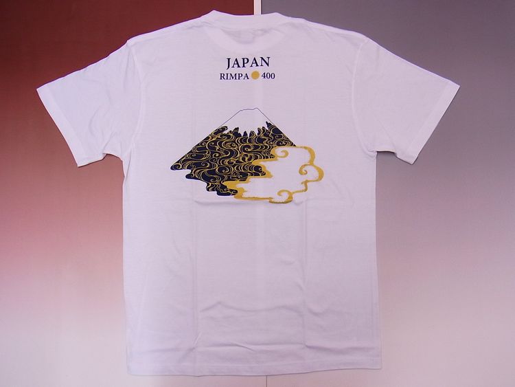 【ホームステイおみやげ】【日本土産】（漢字・和柄）◆和風Tシャツ【琳派・富士山】大人用（M～ＬL）白地バックプリント