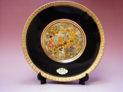 【日本のおみやげ】◆ニュー彫金飾り絵皿・8吋<br>【JAPAN 名所地図】飾りスタンド付