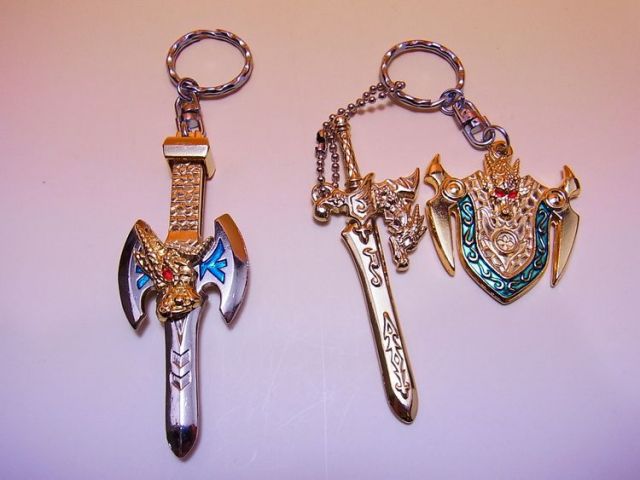 日本のおみやげ】◇キーホルダ（西洋剣型）2個セット