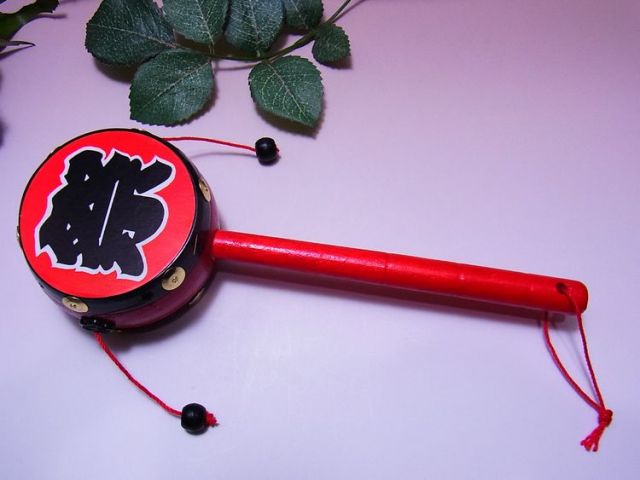 日本のおみやげ】◇でんでん太鼓【祭】昔懐かしい日本の玩具