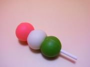 【日本のおみやげ】◆本物そっくりUSBメモリ【3色団子】食べ物シリーズ