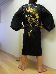 【日本のおみやげ】◆外国人向けハッピローブ【新一頭竜刺繍】男女兼用（XLサイズ）