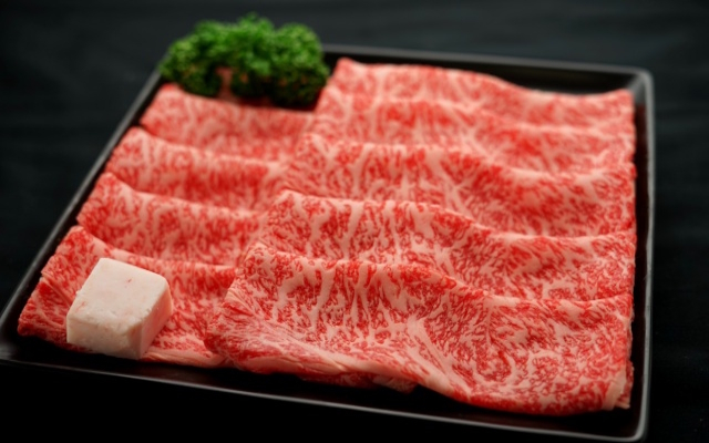 厳選和牛　すき焼き用　特選ロース　１００ｇ単位