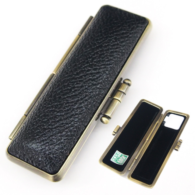 ブロンズ枠ケース