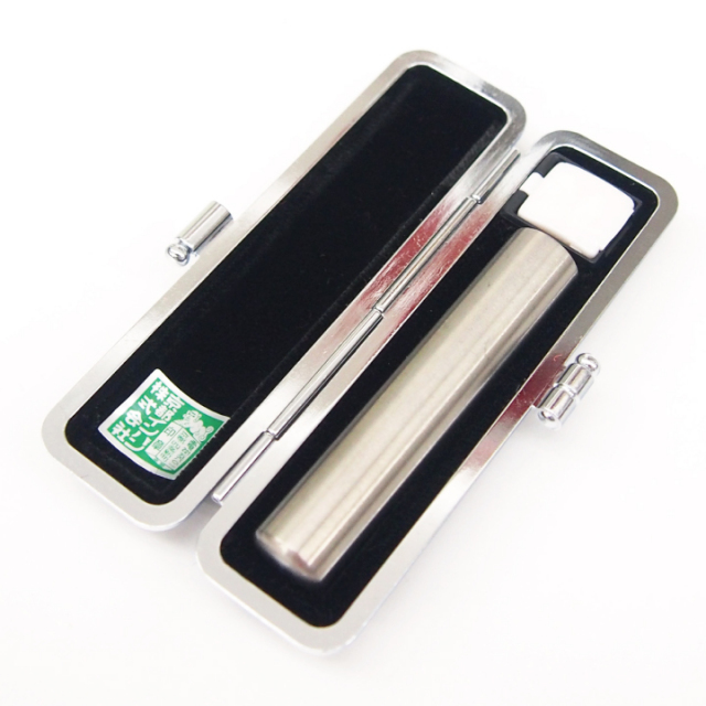 プラチナカラーケースチタン