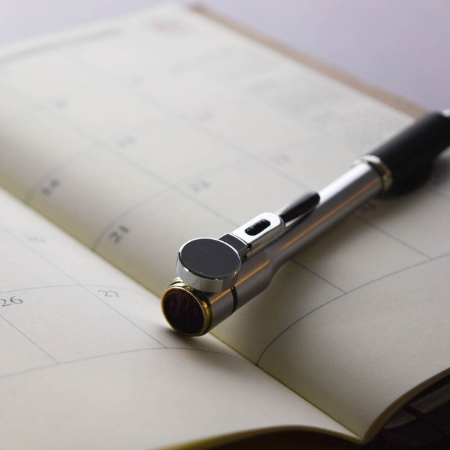 ネームペンキャップレスSシルバー