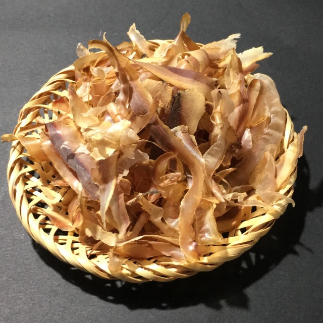 乾物専門店が削る　めじか節削り【株式会社 島本海苔乾物】